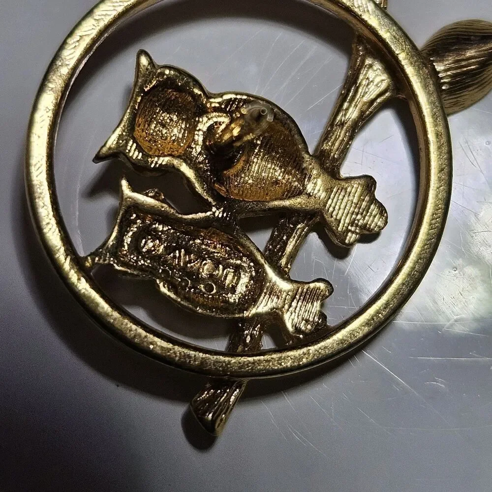 Avon this vintage